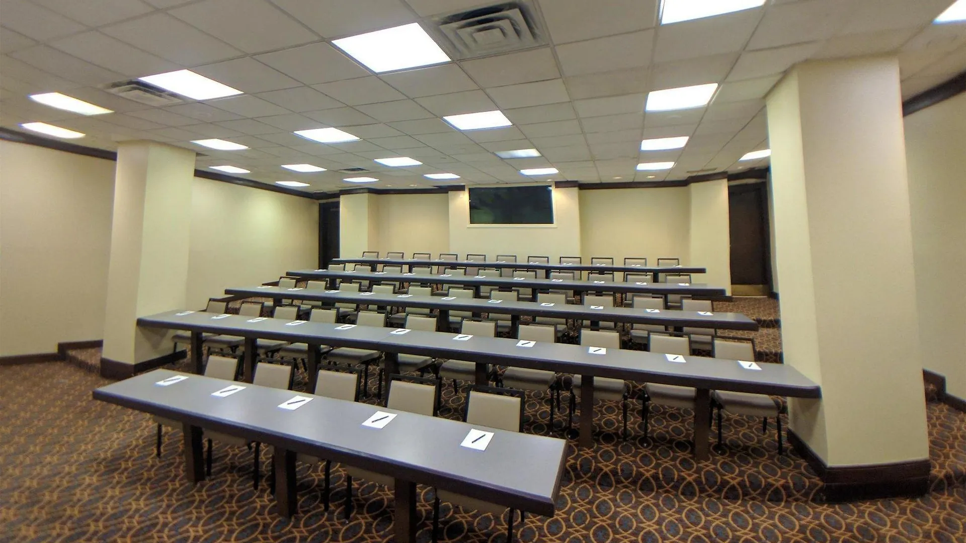 The Park Hotel At Meadowlands East Rutherford 4*,