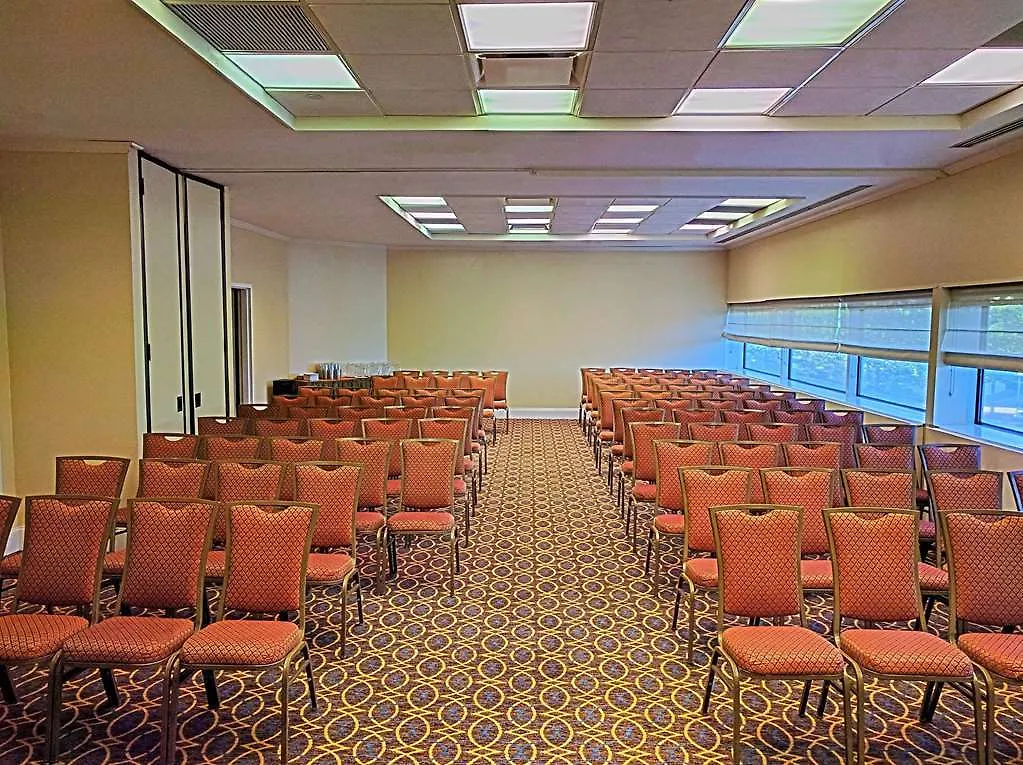 The Park Hotel At Meadowlands East Rutherford